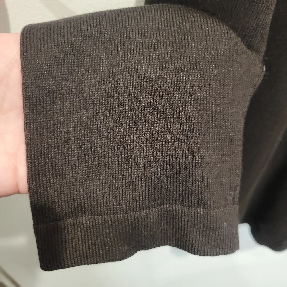 Banana Repulic Mens Size M Dark Brown Vneck Sweater Silk/cashmere Blend
